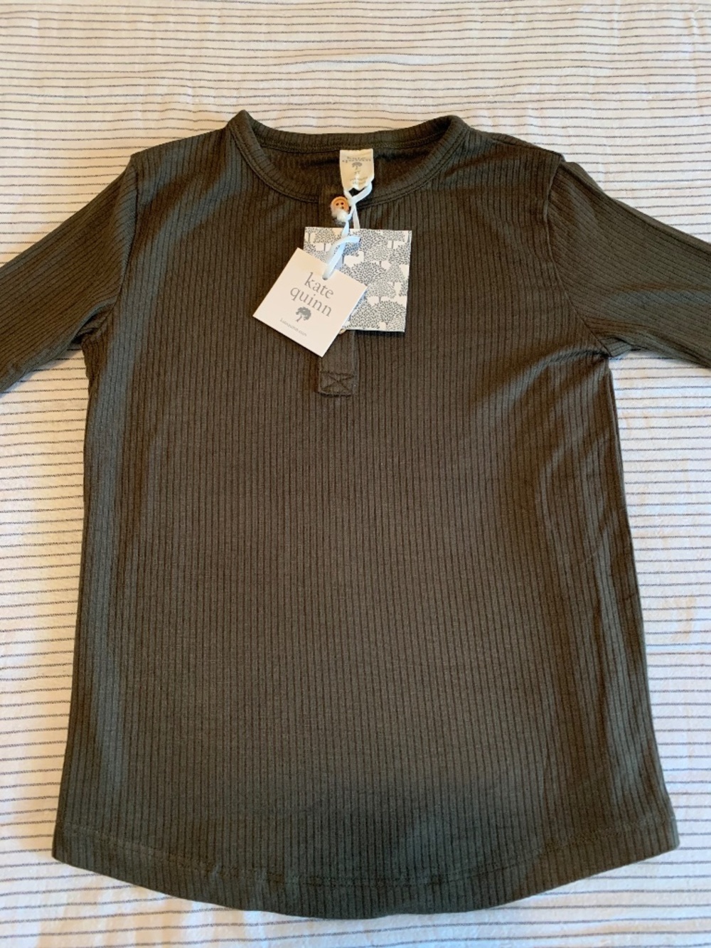 NWT kate quinn Olive Green Ribbed Long-Sleeve Henley Top 100% Organic Cotton 5Y